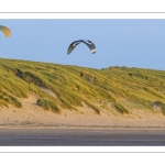 Parapente le long des dunes